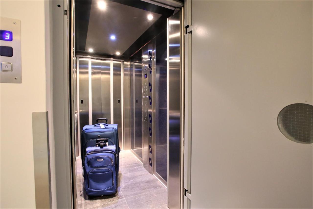 Gk Airport Suites - Free Shuttle By Gk Properties Markópoulon エクステリア 写真